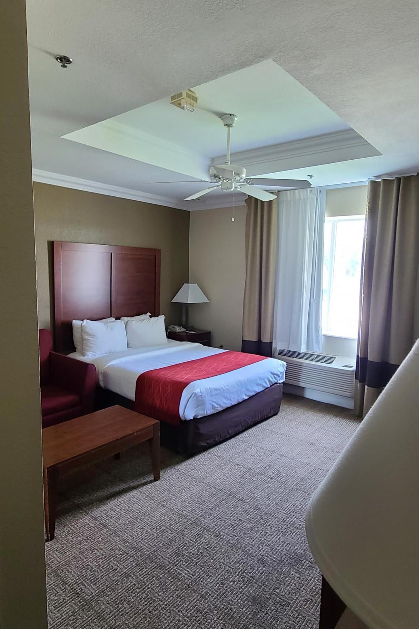 Hotel Samir At Nw Expressway